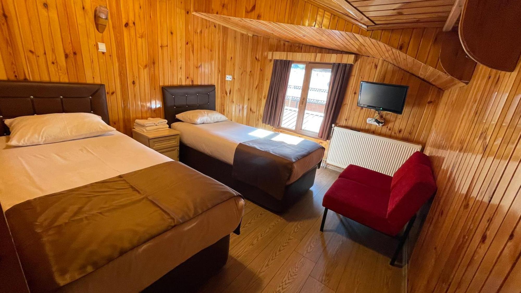 Ozkan Otel Uzungöl Exterior foto